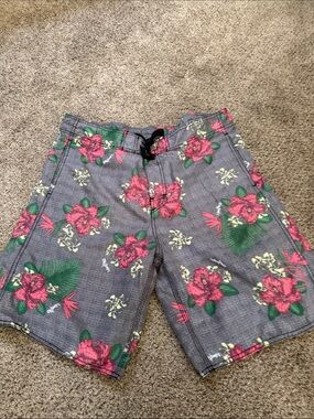 Islandhaze Gray Hybrid Shorts with Pink Floral Print